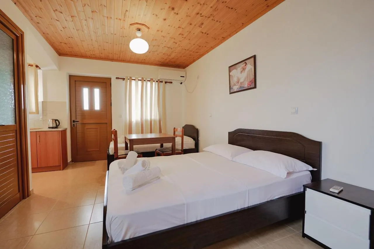 Villa Abedini Ksamil 0*,  Albanie