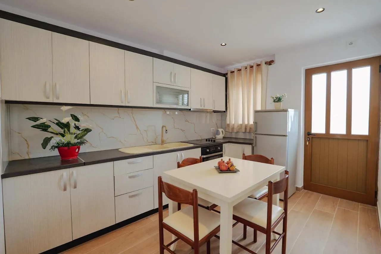 Villa Abedini Ksamil 0*,