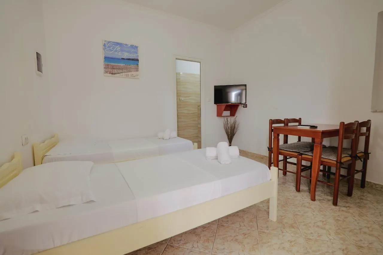 Villa Abedini Ksamil 0*,  Albania